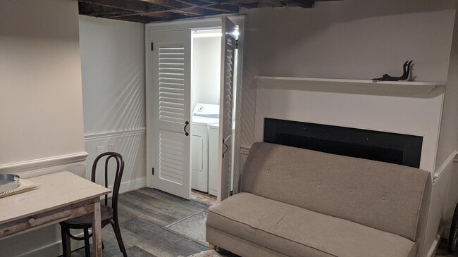 Laundry - 48 Benefit St