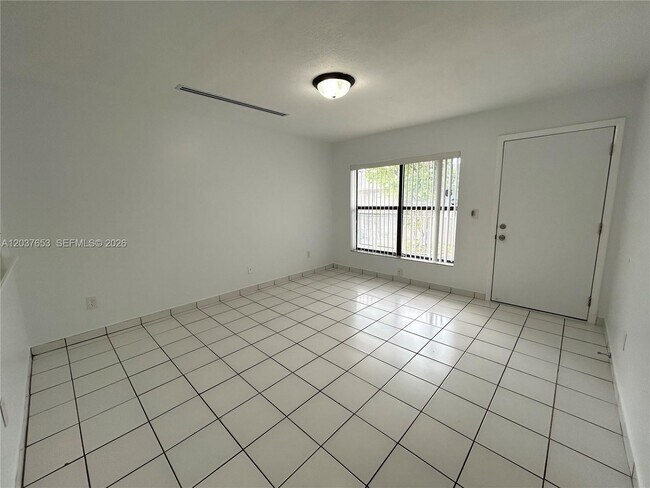 Building Photo - 15332 SW 72nd St
