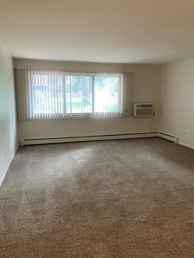 Building Photo - 1309 Kirkwood Dr