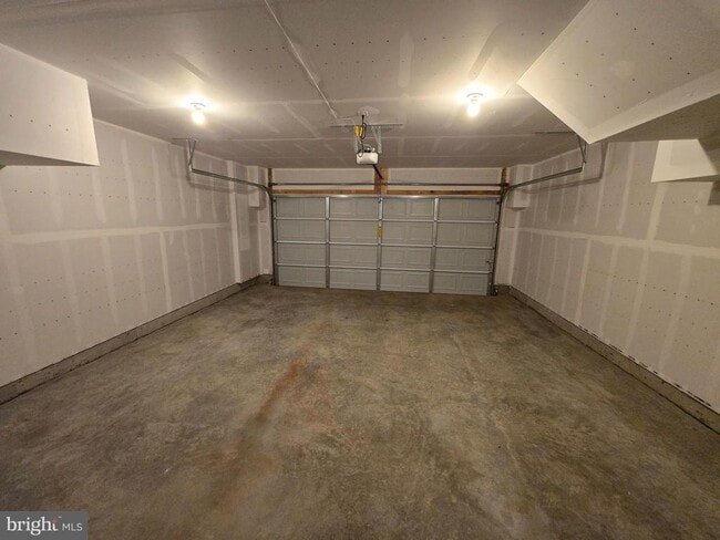 Building Photo - 1328 Red Clover Ln