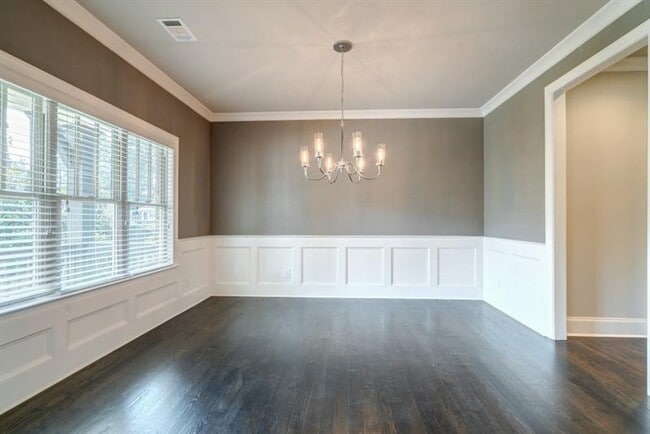 Building Photo - 1317 Winfair Ln NE