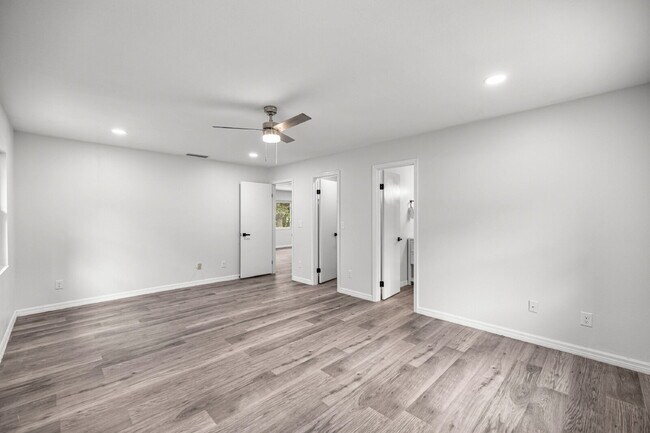 Building Photo - 5 Bahia Court Trce