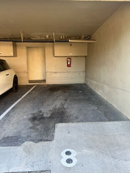 Building Photo - 278 E Washington Blvd