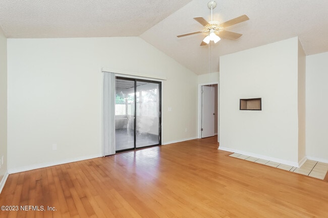 Building Photo - 11167 Caroline Crest Dr