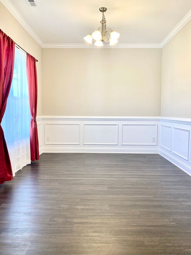 Building Photo - 4 Bedroom Sneads Ferry Home for Rent