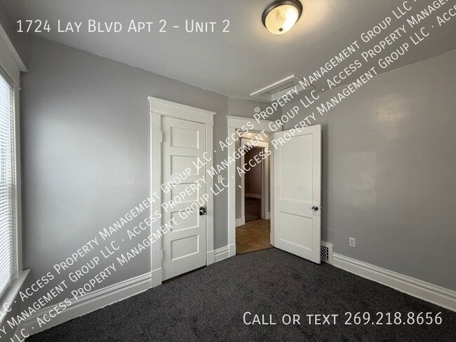 Building Photo - 1724 Lay Blvd