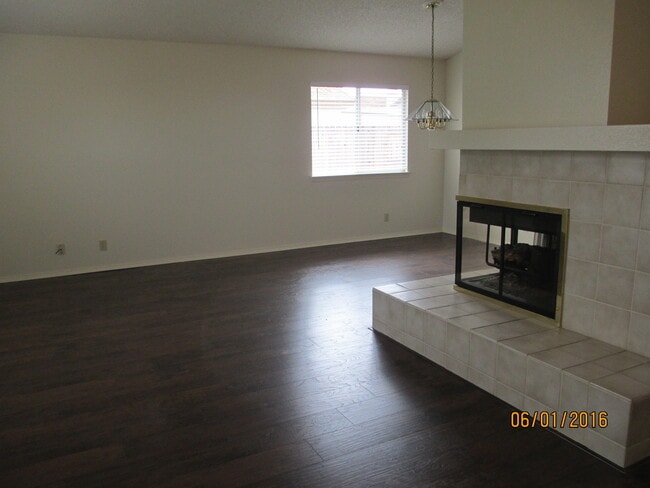 Building Photo - Single Story Rio Vista Home