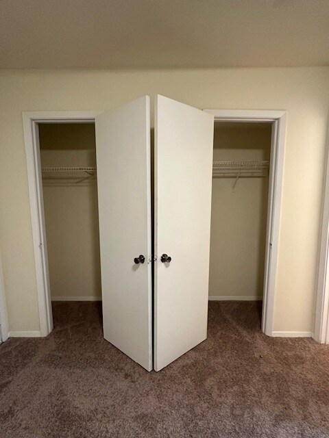 Building Photo - Room in Townhome on Destin Cir