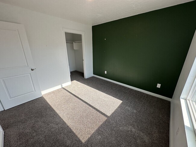 Building Photo - 287 Pier Ln