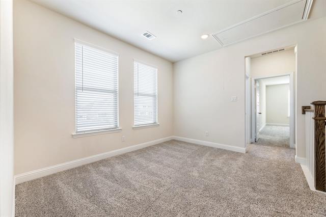Building Photo - 4704 Corriente Vista Ln
