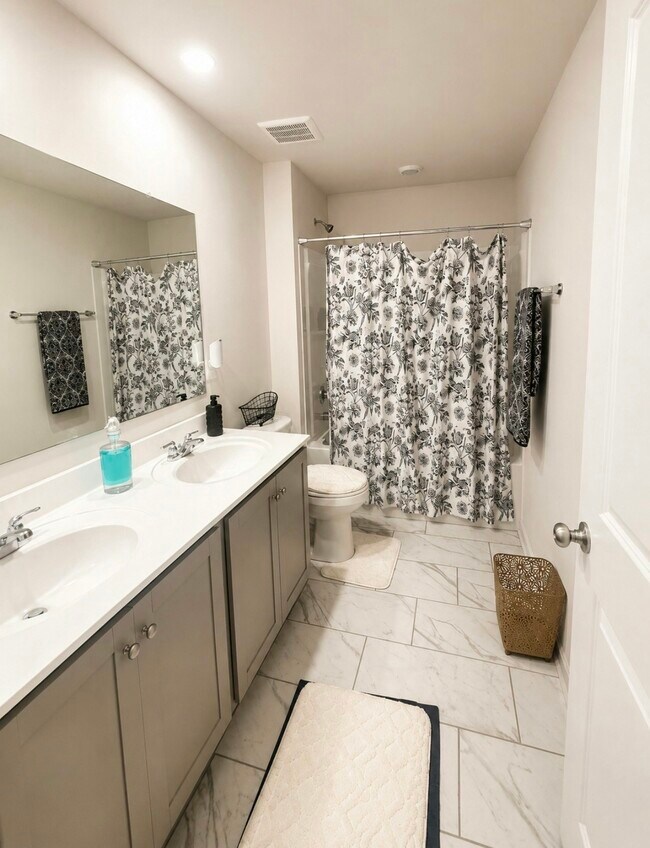 Building Photo - 17306 Peacefield Ct