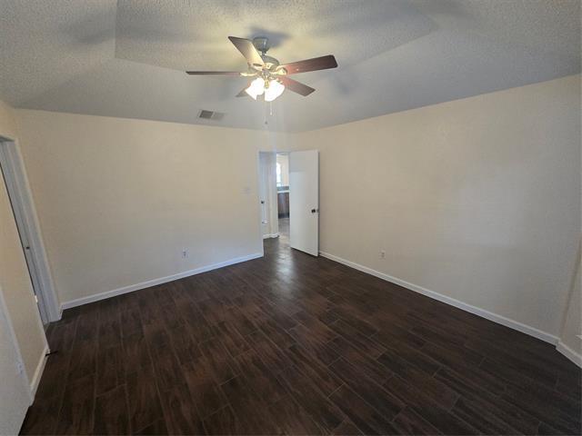 Building Photo - 508 Tarragon Ln