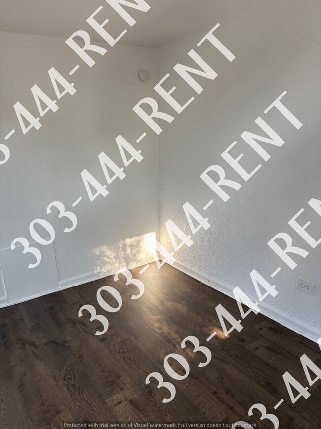 Building Photo - 10625