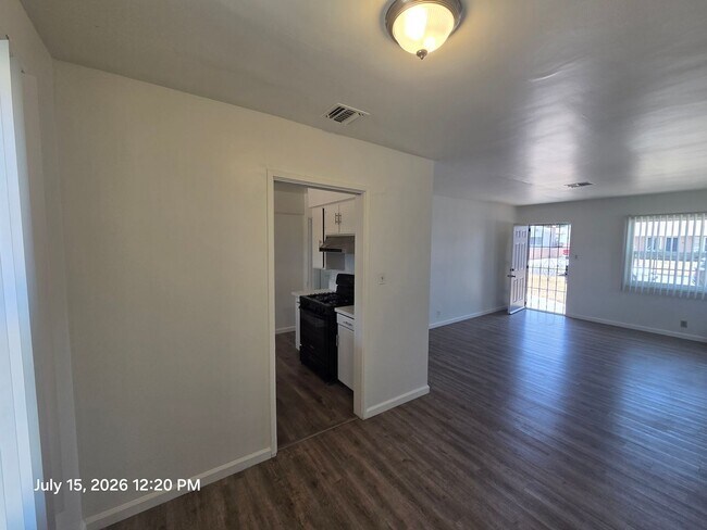 Building Photo - West Covina home with HUGE back yard!