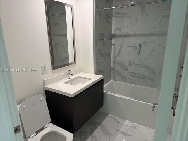 Building Photo - 851 NE 1st Ave