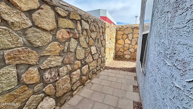 Building Photo - 5016 Conley Rd