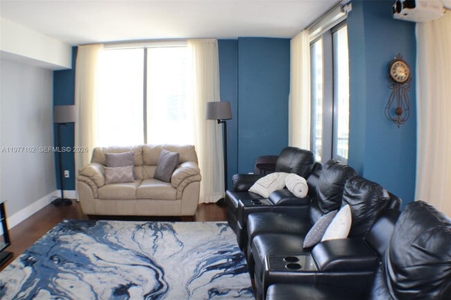 Building Photo - 31 SE 6th St