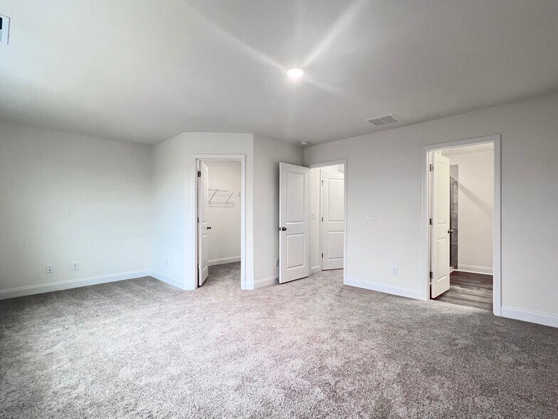 Building Photo - 4959 Caddis Bnd