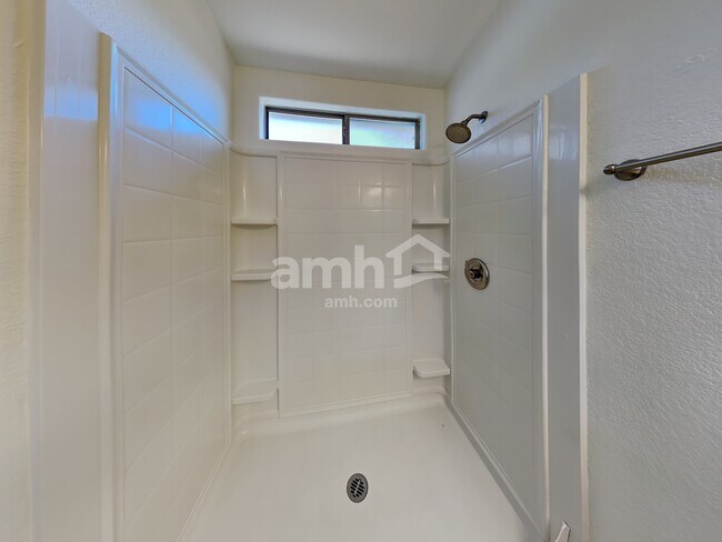 Building Photo - 13187 E Coyote Well Dr