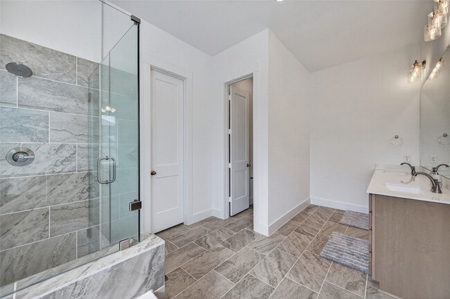 Building Photo - 6118 Waterman Lk Ln