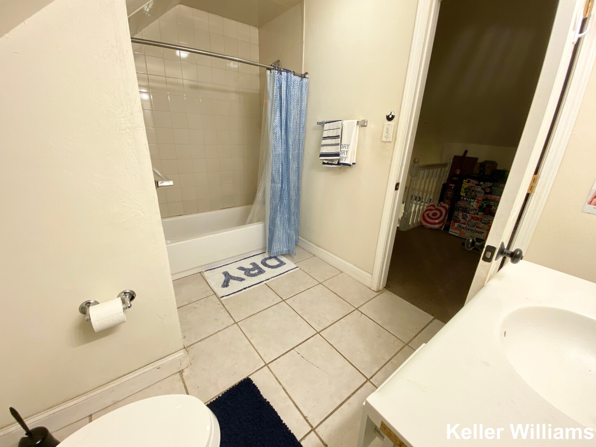 Building Photo - 61 Hillside St