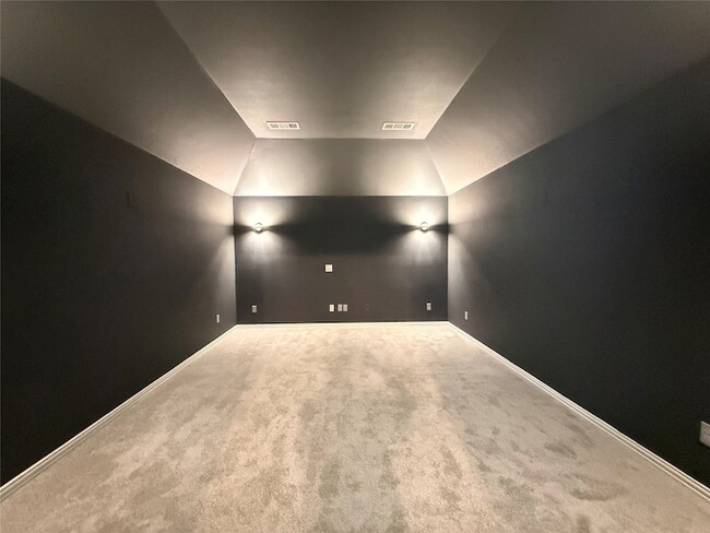 Building Photo - 11818 Antler Dr