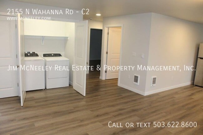 Building Photo - 2155 N Wahanna Rd