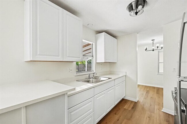 Building Photo - 6515 3rd St Ct W