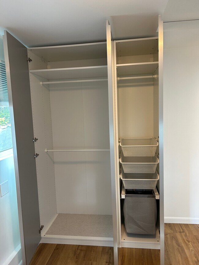 bedroom closet interior - 10769 Redmont Ave