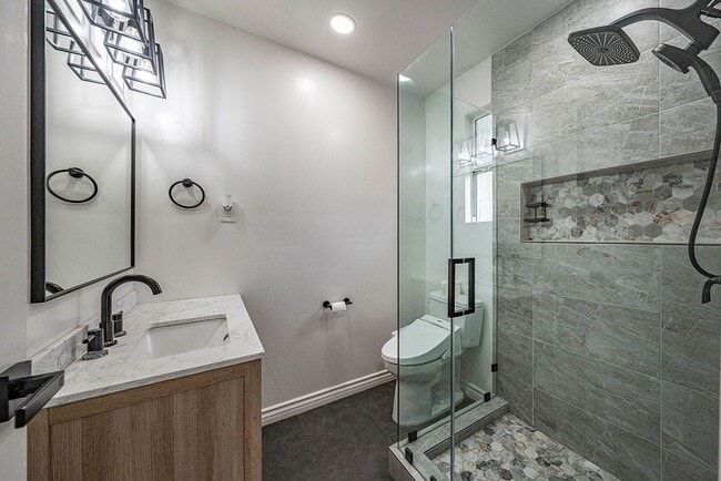 Building Photo - Beautiful 4 Bedroom Home with Smart Features, Entertainer’s Backyard & Attached Garage