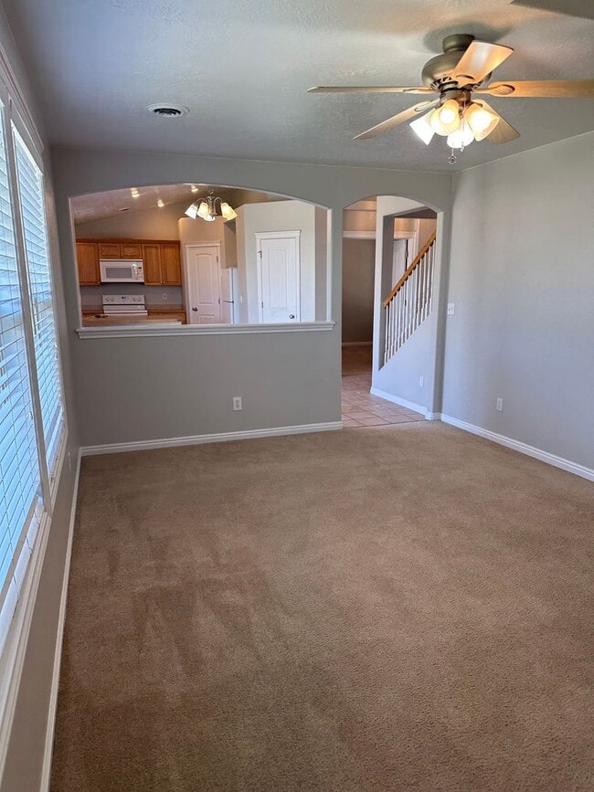 Building Photo - $1,995.00 / Ready Now this 4 bedroom home ...