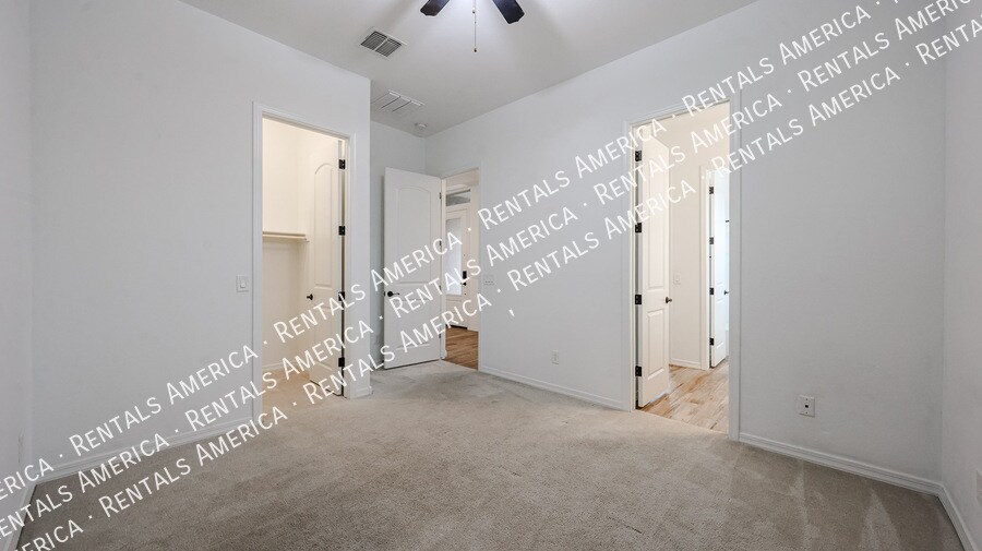 Building Photo - 19060 Rancho Dr