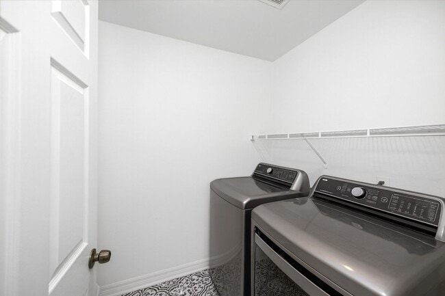 Building Photo - Beautiful 4-Bedroom Home in Chino – Ready for Move-In!