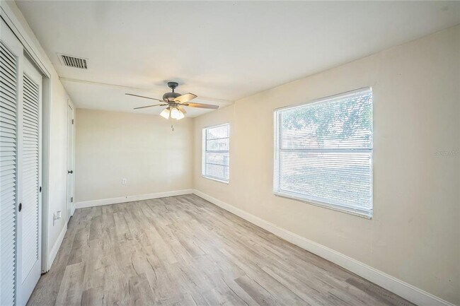 Building Photo - 1721 Broxey Ct NE