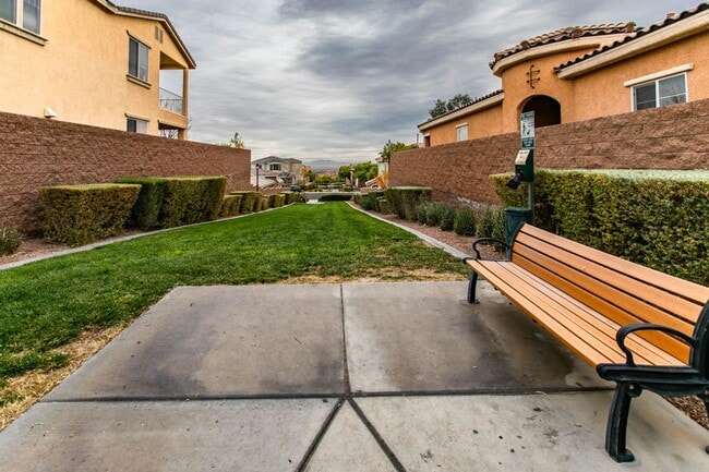 Building Photo - 3 Story Home With Large Loft IN Providence