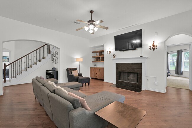 Building Photo - 4770 Jackson Square Dr