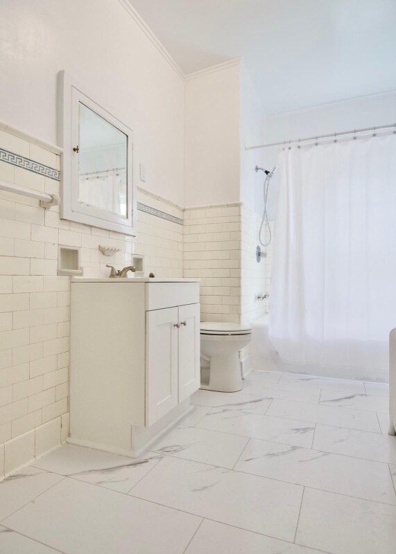 Building Photo - 409 S Melcher St