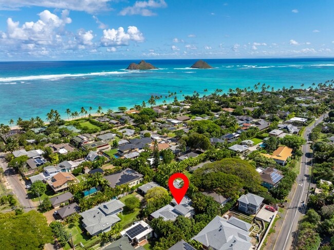 Building Photo - Nohie Lanikai: 4BR Beachside Retreat w/ Pr...