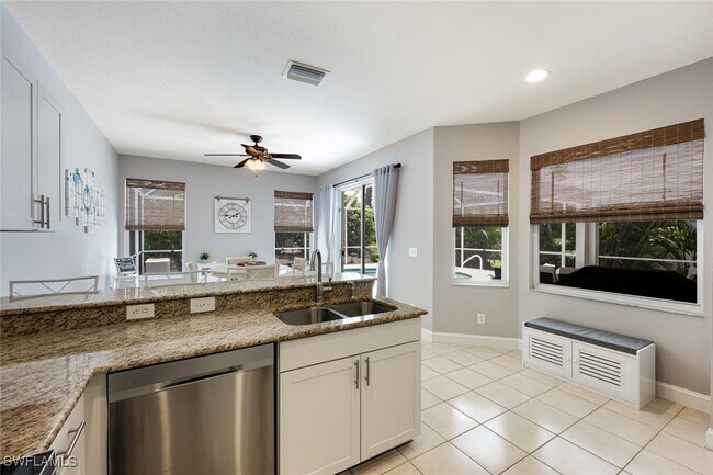 Building Photo - 697 Crossfield Cir