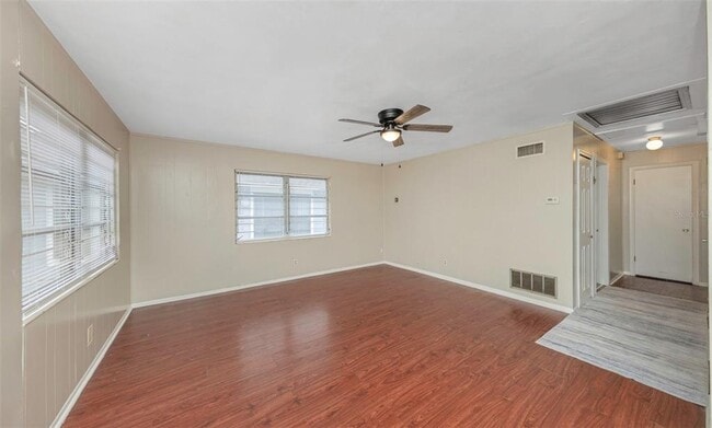 Building Photo - 2423 Auburn St S