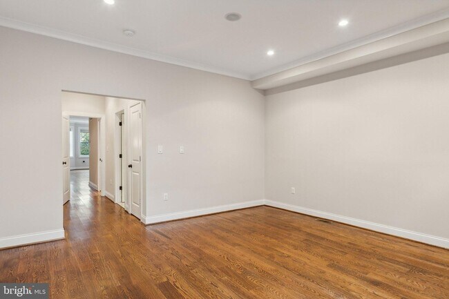 Building Photo - 39 U St NE