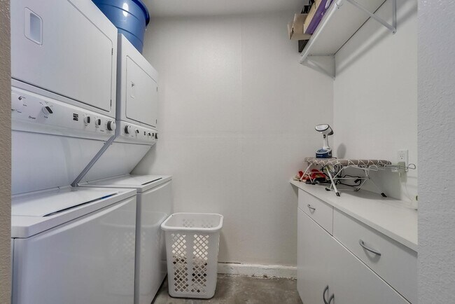 Building Photo - 23821 Hillhurst Dr