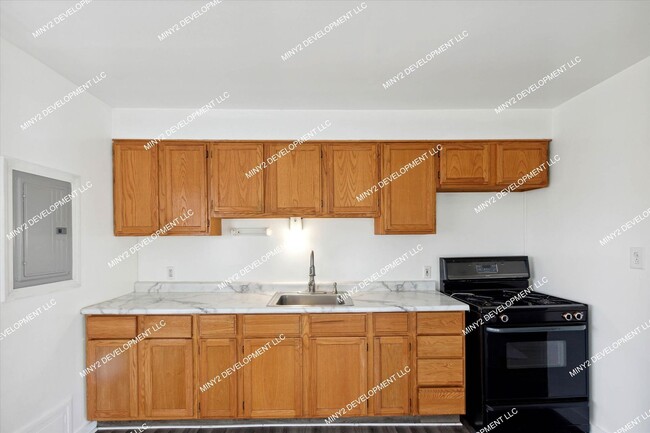 Building Photo - Charming 3-bedroom home on Lauren Ave. in ...