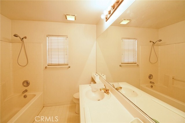 Building Photo - 323 Lydia Ln