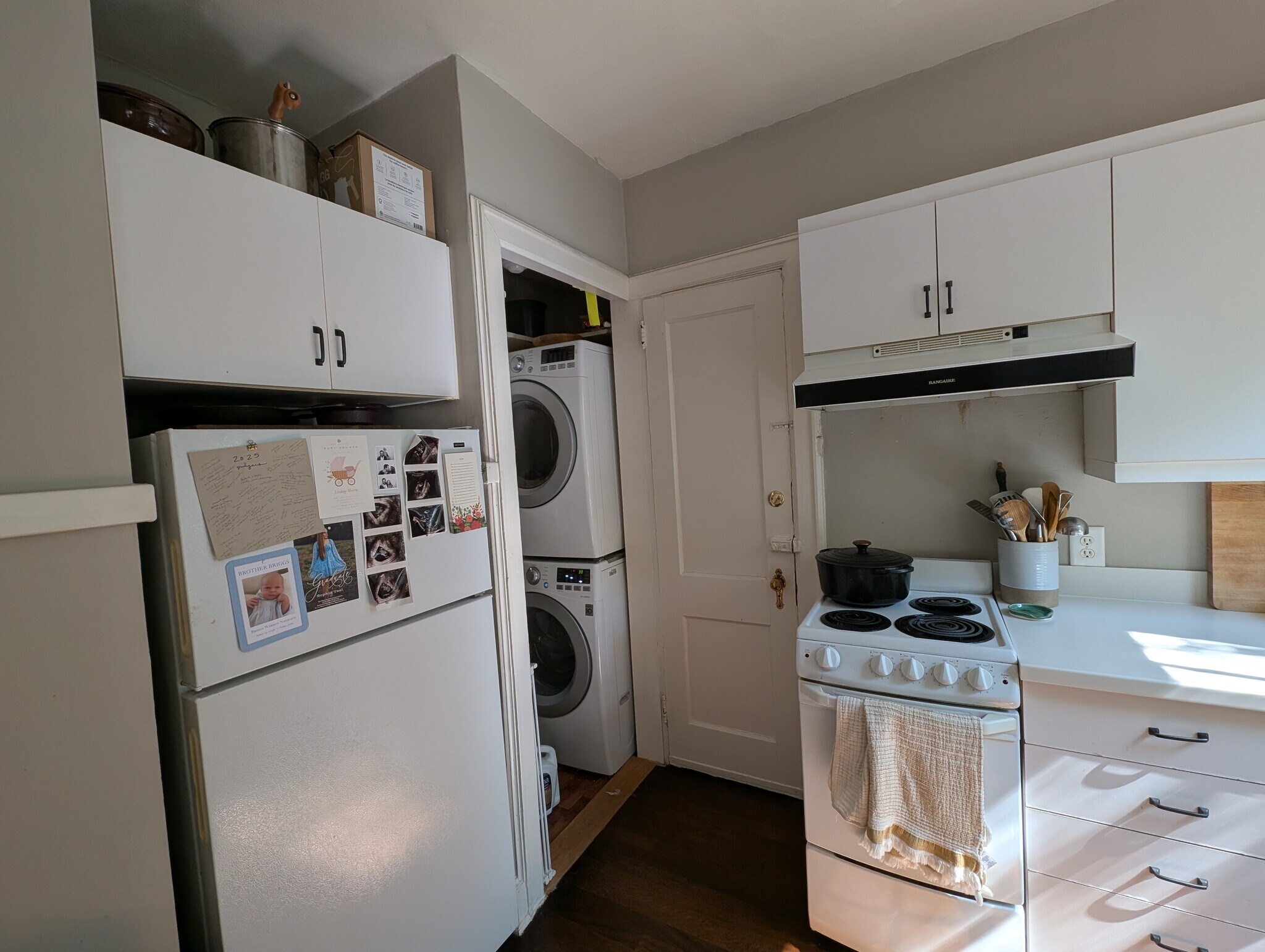 Laundry Closet - 1765 Peachtree St NE