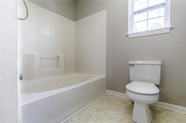 Building Photo - 2183 Serenity Dr NW