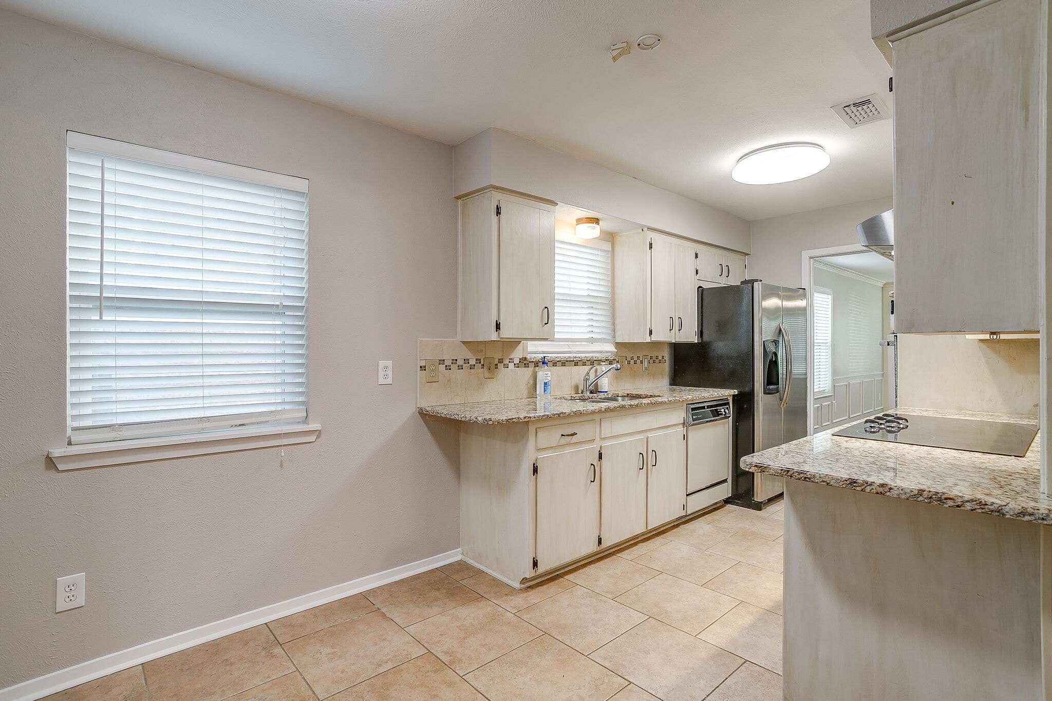 Building Photo - 1706 Larkspur Dr