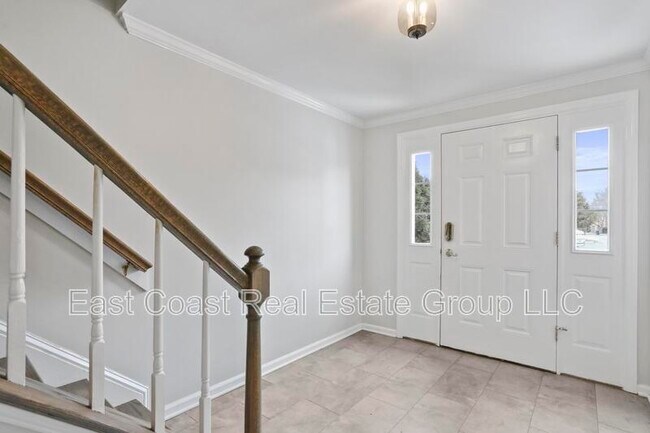 Building Photo - 8033 Hollow Reed Ct