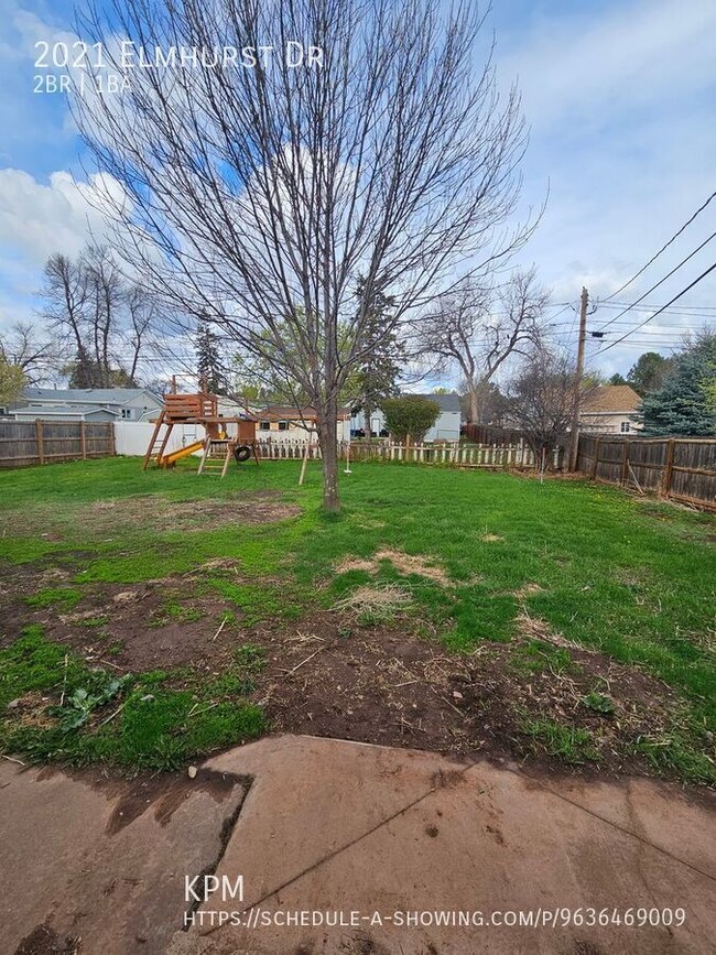 Building Photo - 2021 Elmhurst Dr
