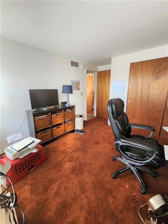 Building Photo - 6 Foxpointe Cir